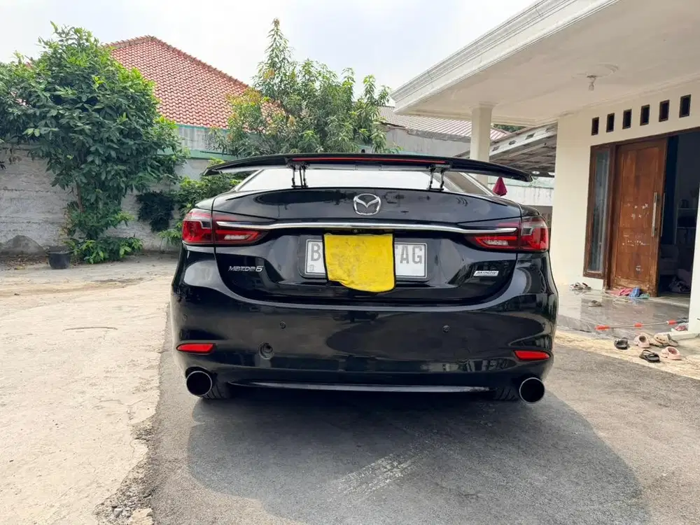 Mazda 6 sedan 2018 hitam mulus