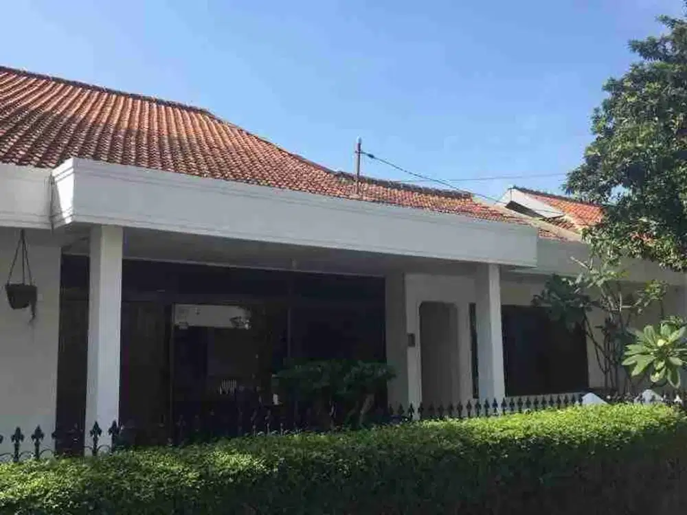 Rumah Luas Asri LT 330 Siap Huni Di Parakan Batununggal Buahbatu
