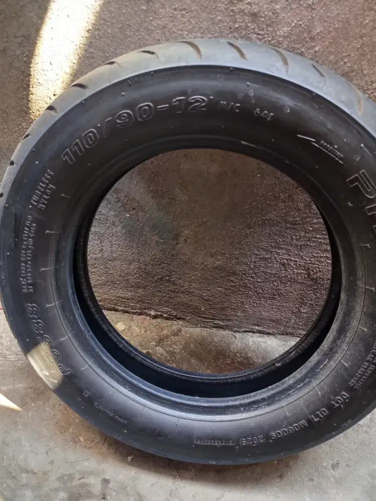 Ban motor metik layak pakai