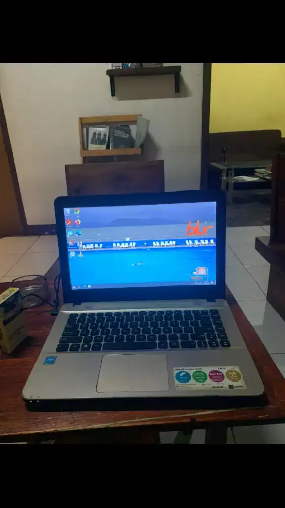 Asus X441S Non upgreadable RAM 2GB Calengka