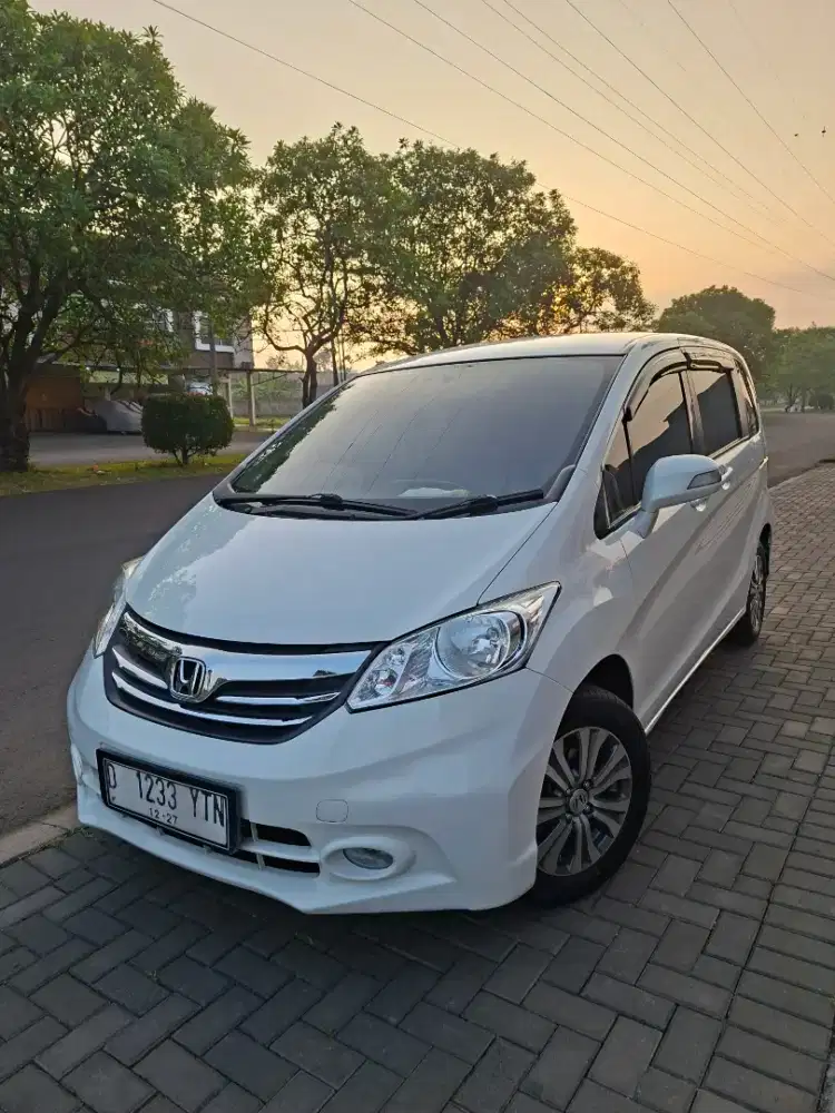 Honda freed 2012 E PSD Low KM Antik