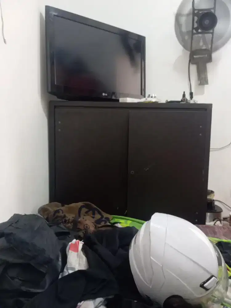 TV LG 32 INCH BEKAS