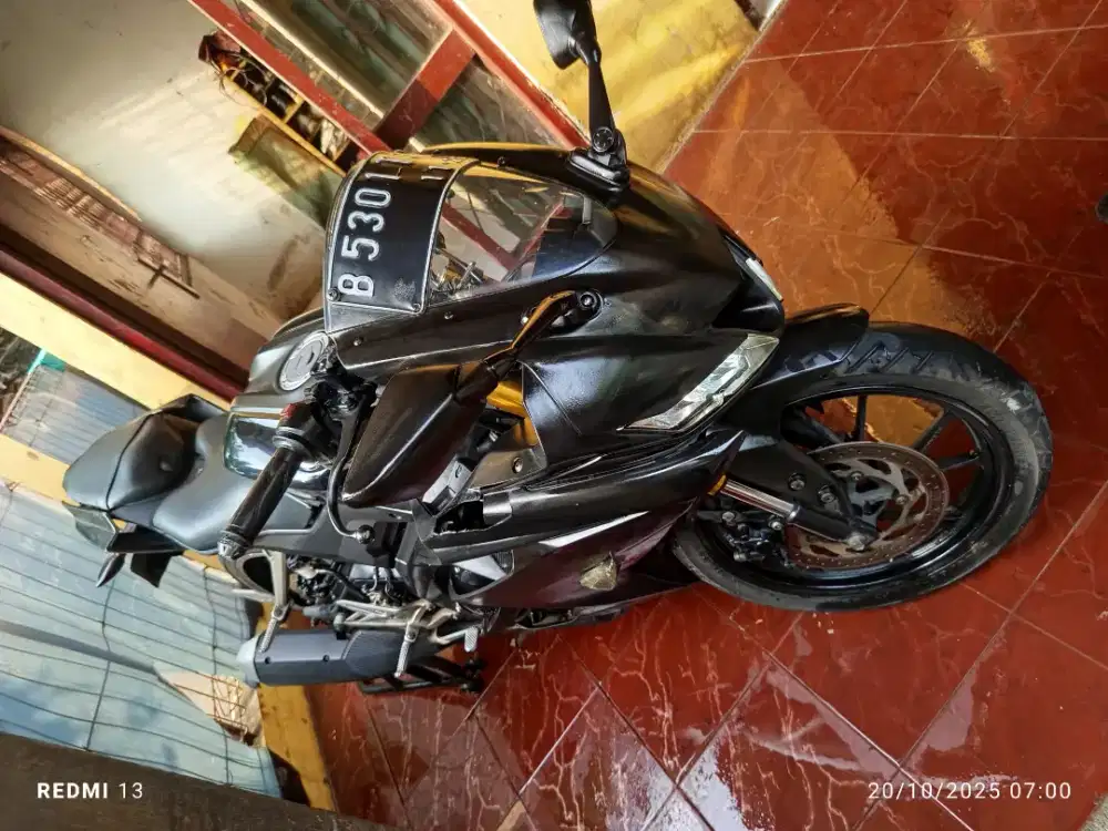Dijual Yamaha R15 V3 tahun 21