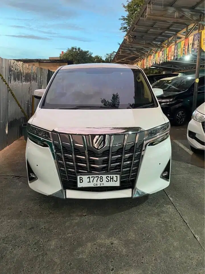 Toyota Alphard X 2019