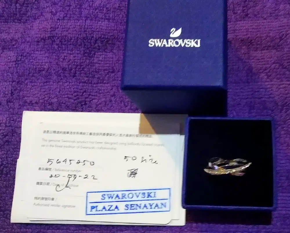 Authentic Swarovski Hyperbola twisted Ring ,like new , Box & Ori Stamp