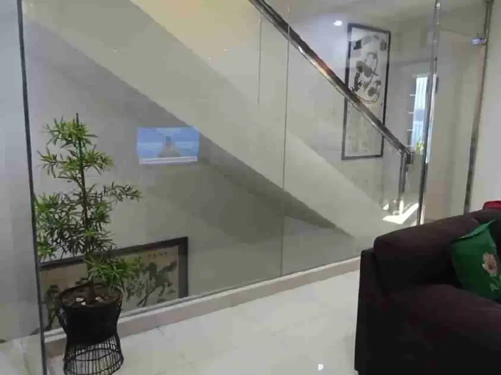 Jual Rumah bagus Duri Kepa ( sangat bagus - siap huni - terawat - furnished ) jakarta barat
