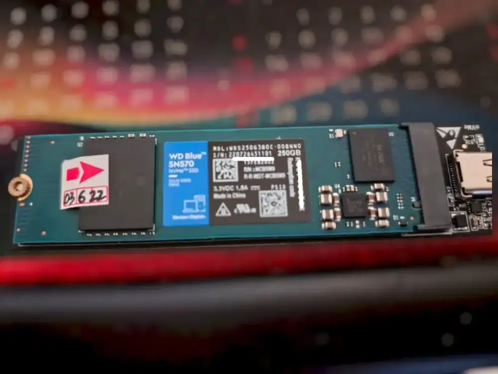 Ssd m.2 nvme WD 250GB second ori health 95%
Garansi on 18 maret 2027