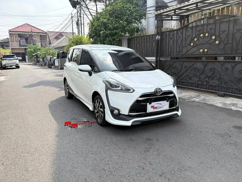 Toyota Sienta Q 1.5 CVT 2019 Putih