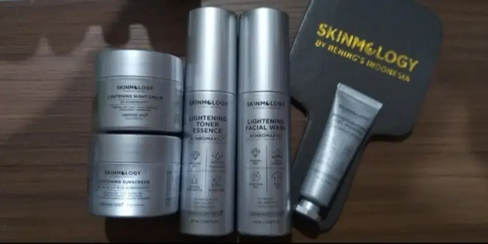 Skinmology by bening's lightening booster 5 in 1 series