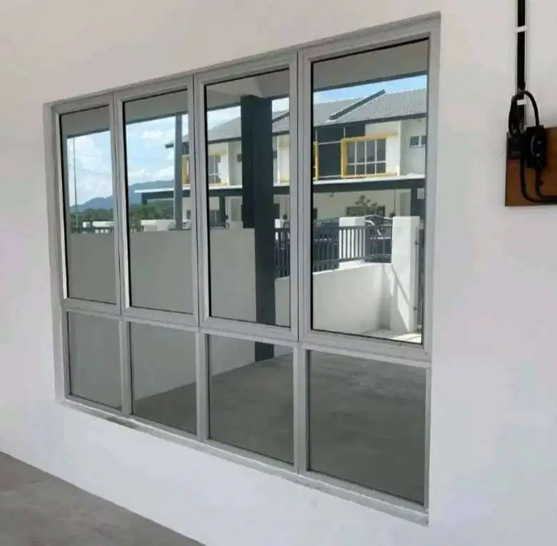 Pasang sticker kantor sandblast gedung kaca film cutting stiker rumah