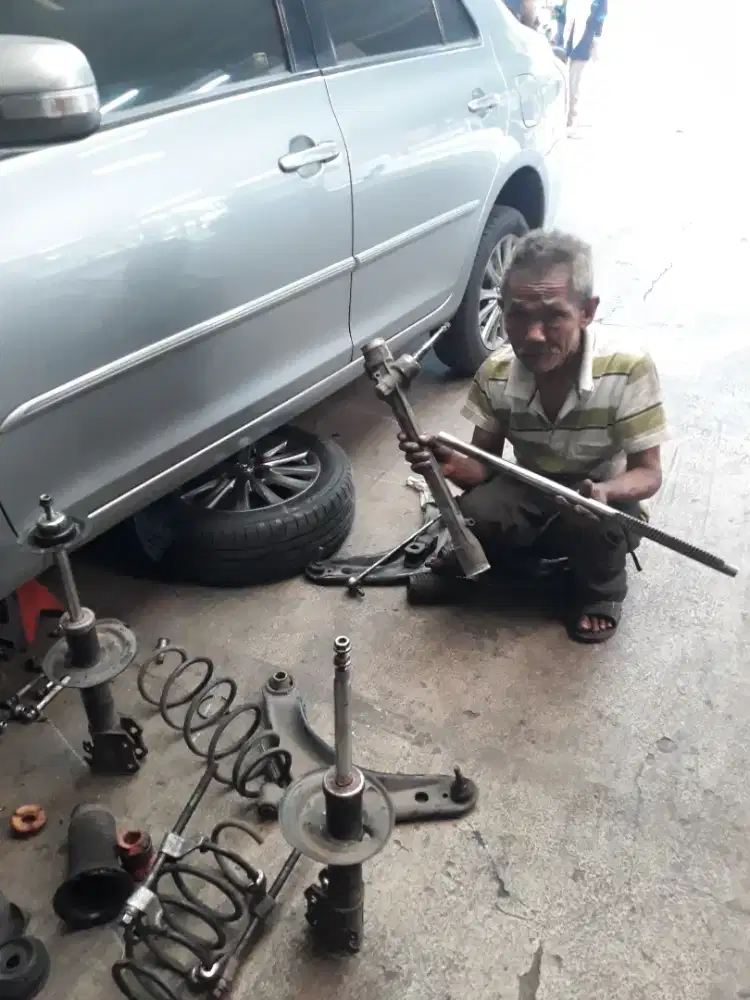 service powersteering dan kaki kaki dan lain lain