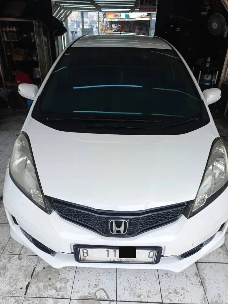 Jazz RS 2012 Putih — Mobil Kesayangan Dilepas Karena Ganti Unit