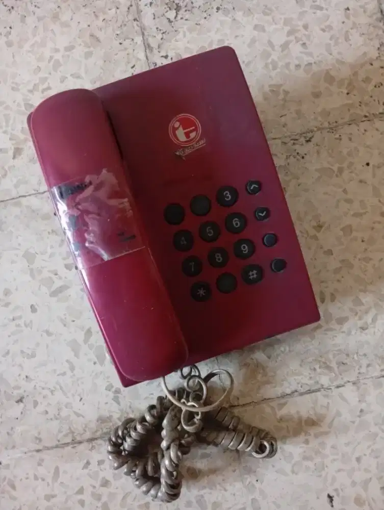 Telepon merek panasonic model ks tx 505 mxr