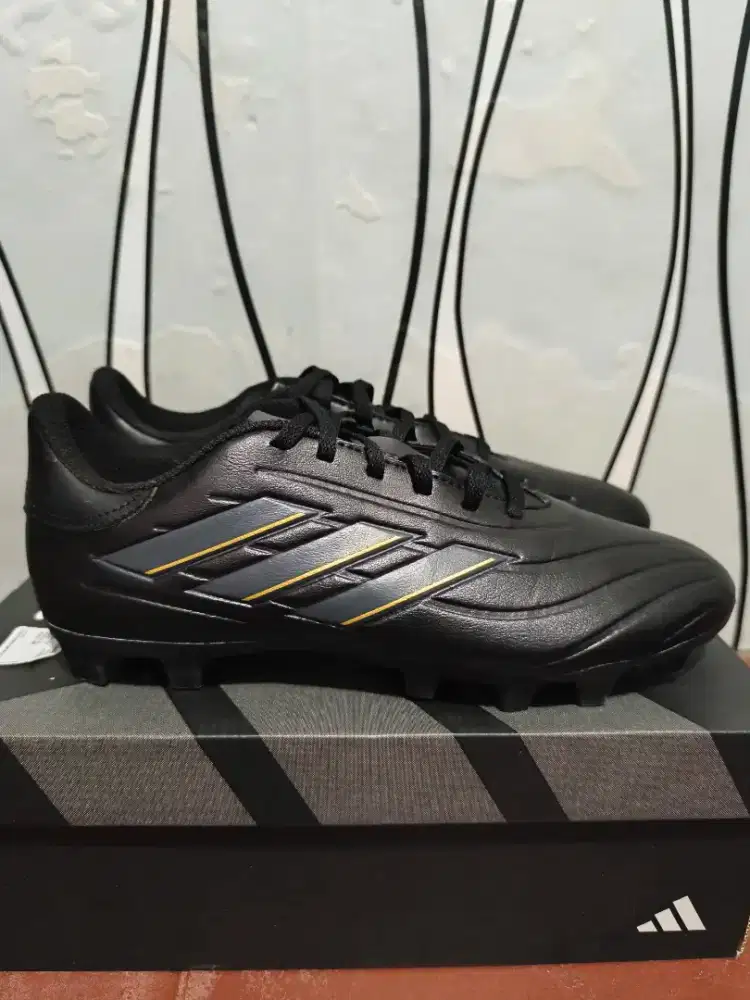 FOR SALE !!!
SEPATU BOLA ADIDAS
COPA PURE 2 CLUB FXG