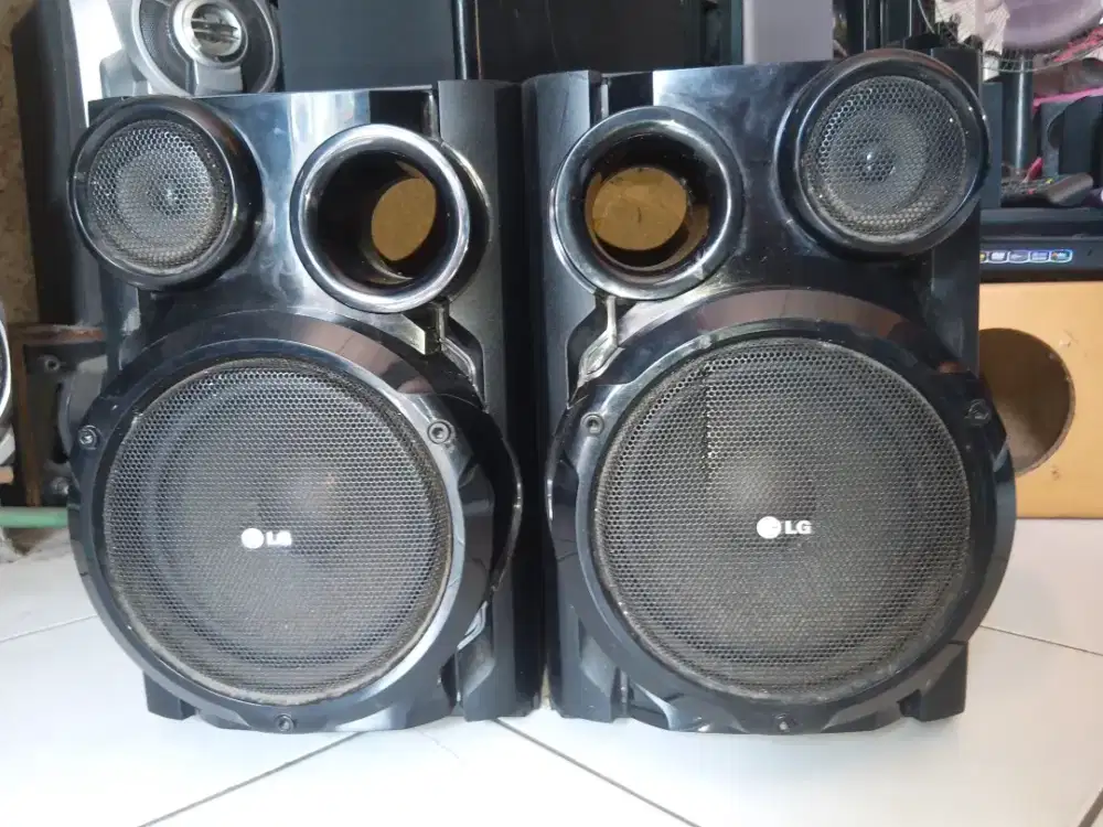 LG Speaker 6 in, 4 ohm, 2 way, full ori, box utuh, merk Korea
