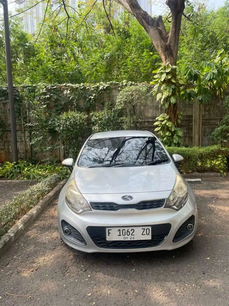 Kia Rio 2012 Bensin Dijual Cepat Harga Cash