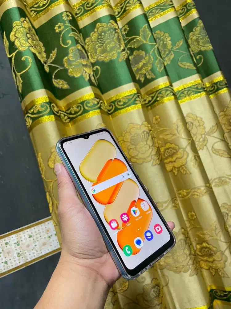 Samsung M12 4+4(8/64) Layar 6.5 inch