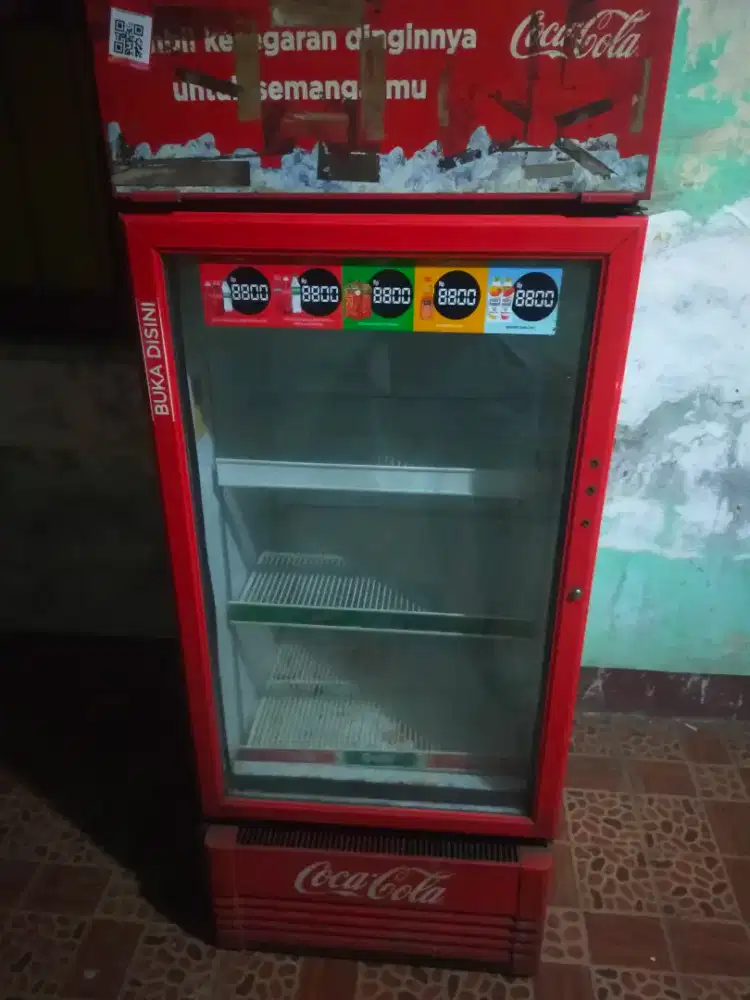 Showcase bekas layak pakai