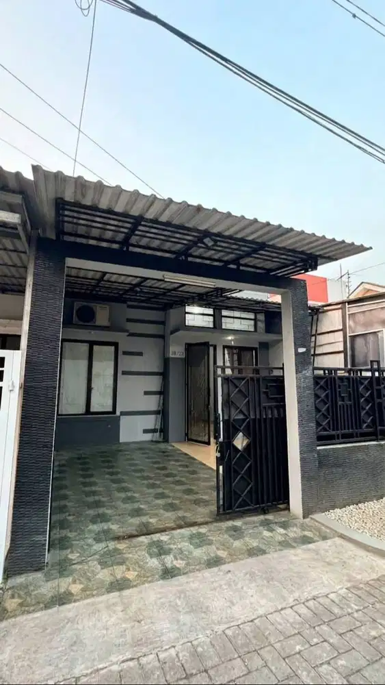 DIKONTRAKAN / DISEWAKAN RUMAH DI PANORAMA SEPATAN 2