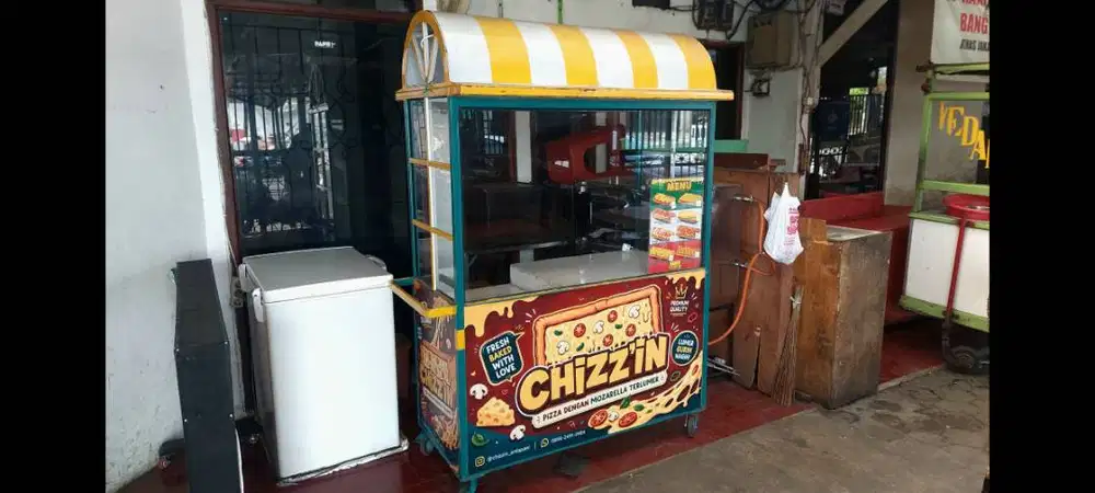 Gerobak Jualan Bekas Pizza