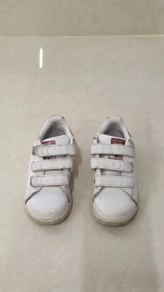 Sepatu Anak Adidas Stan Smith Velcro Strap 15 cm