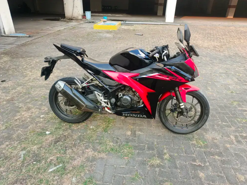 honda cbr150r 2018