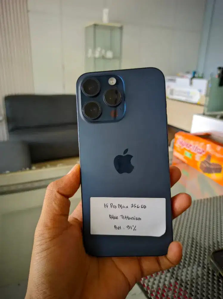 Iphone 15 pro max 256gb ex ibox, bisa cicilan cukup ktp aja