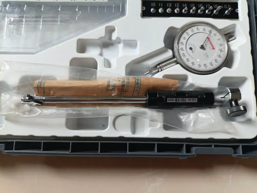 Cylinder gauge / Bore gauge