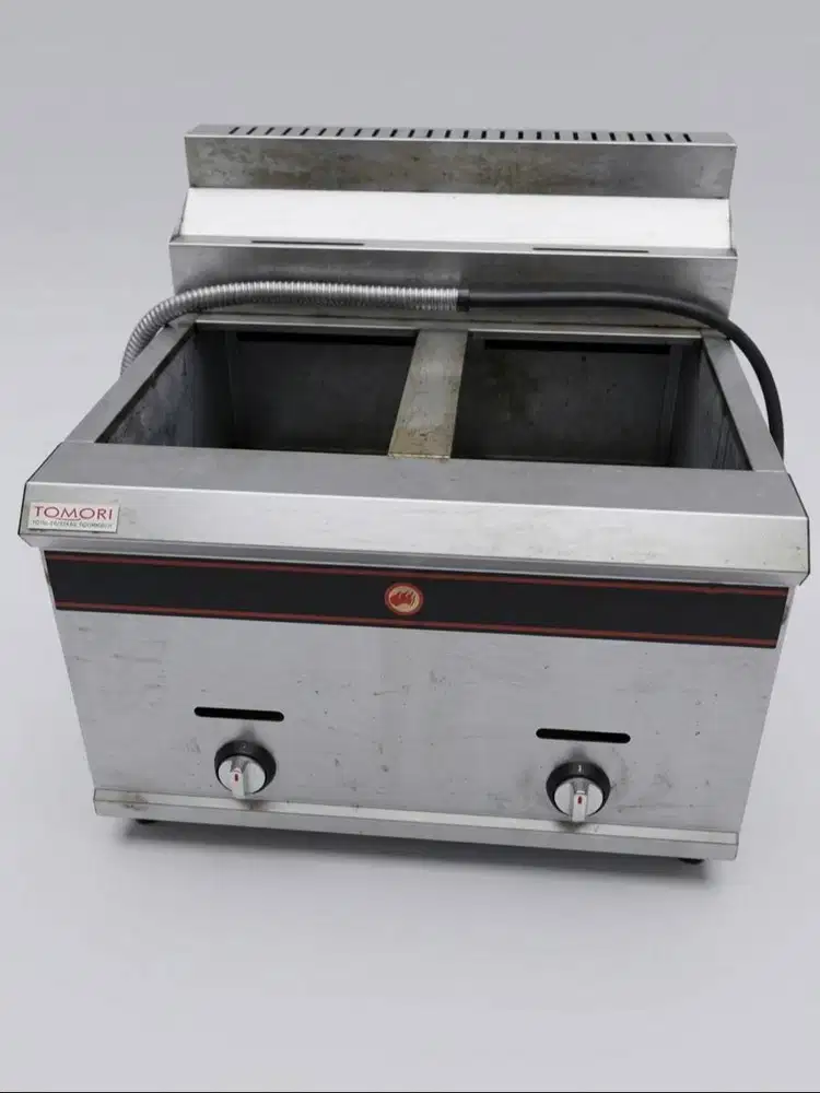 KOMPOR DEEP FRYER GAS Tomori + Meja (PRELOVED)