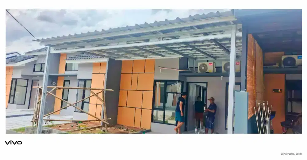 Kanopi baja ringan dan garasi