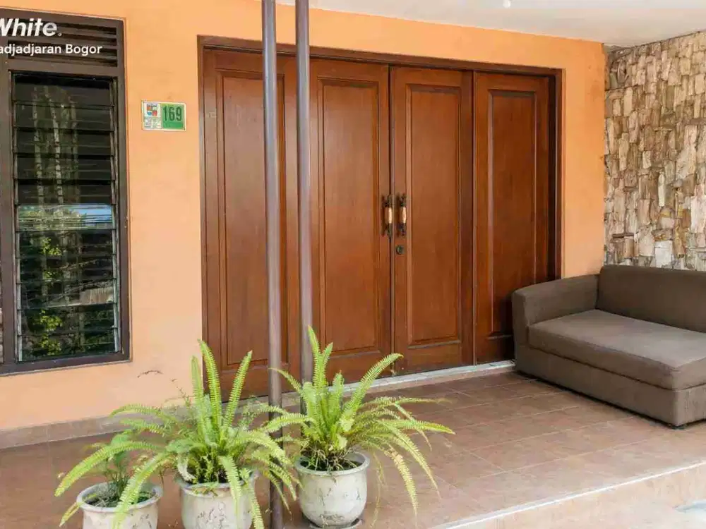 Rumah Pinggir Jalan Raya Loji Luas 351 M² SHM