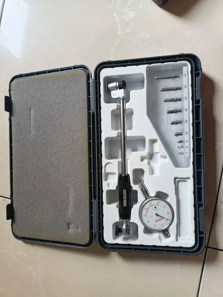 Cylinder gauge / Bore gauge