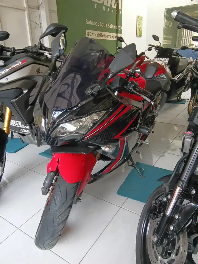 Kawasaki Ninja 250 FI SE Tahun 2015