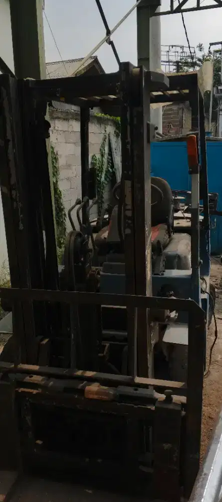 Forklift  Rusak