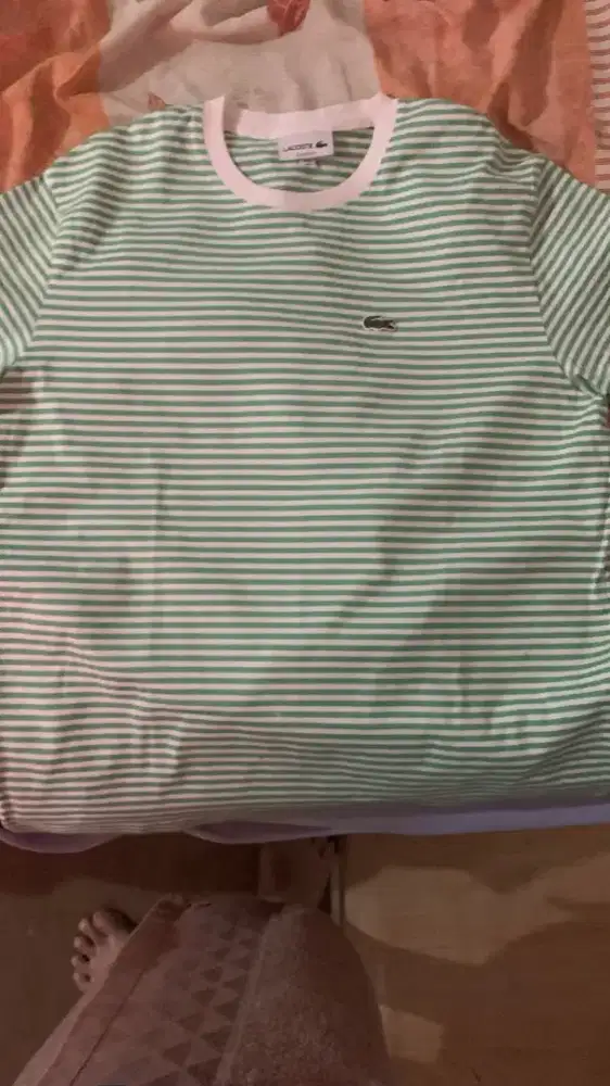 Kaos Lacoste corak jarang