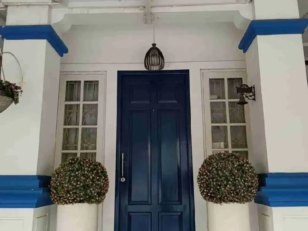 Di jual rumah cantik siap huni cluster favorite bebas banjir. Legenda Wisata Cibubur.