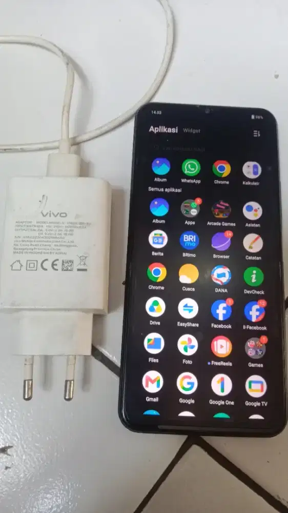 Vivo y33s original 8+4/128 HP cas ori bawaanya