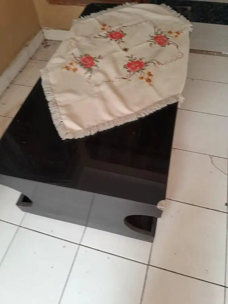 Di jual meja jati