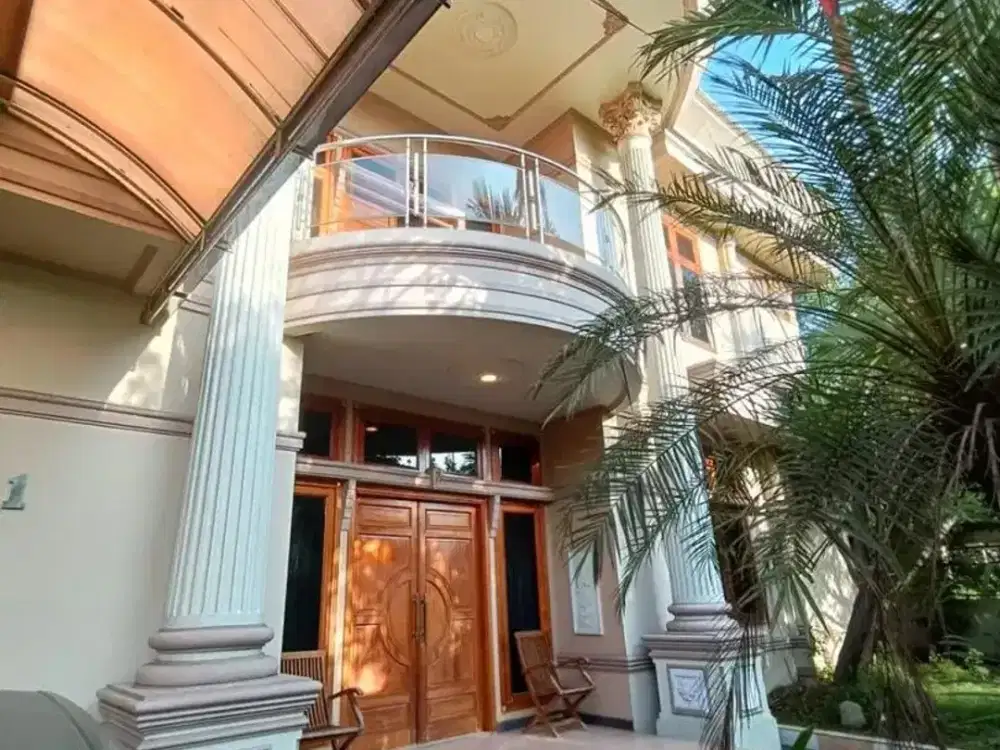 Dijual Rumah Mewah Golf Arcamanik Bandung Lokasi Strategis Lingkungan tenang dan nyaman