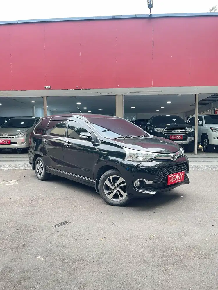 Avanza Veloz 1.5 AT DP 15jt saja 2017 Hitam