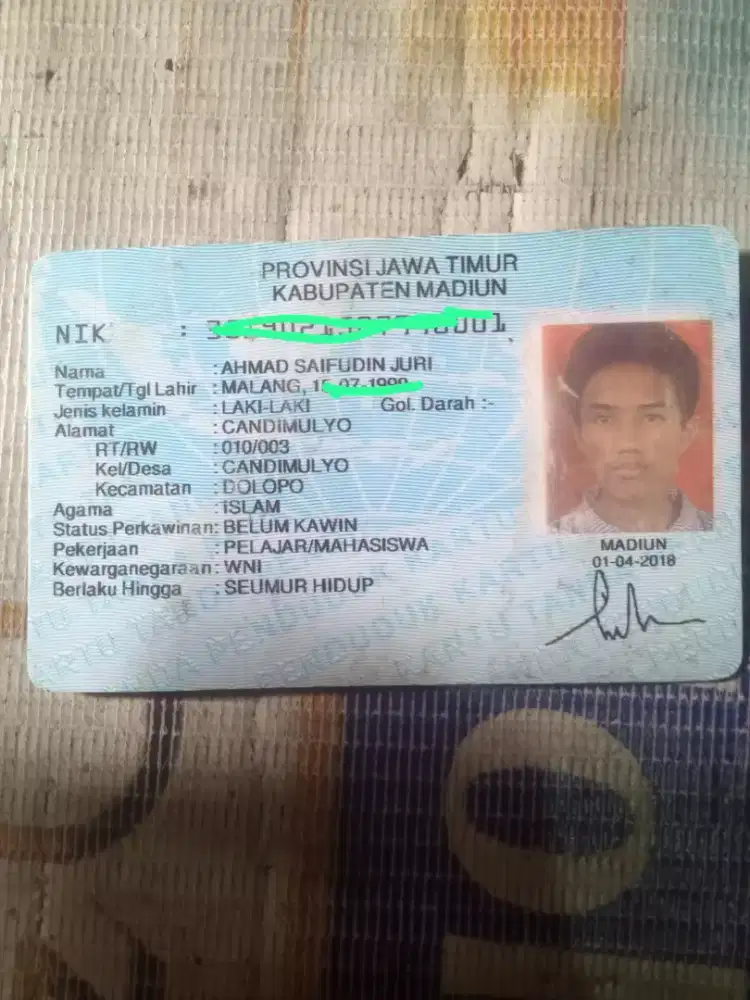 Mencari pekerjaan disini
