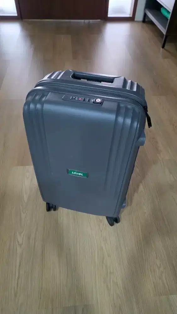 Koper cabin warna abu2 merk Lojel