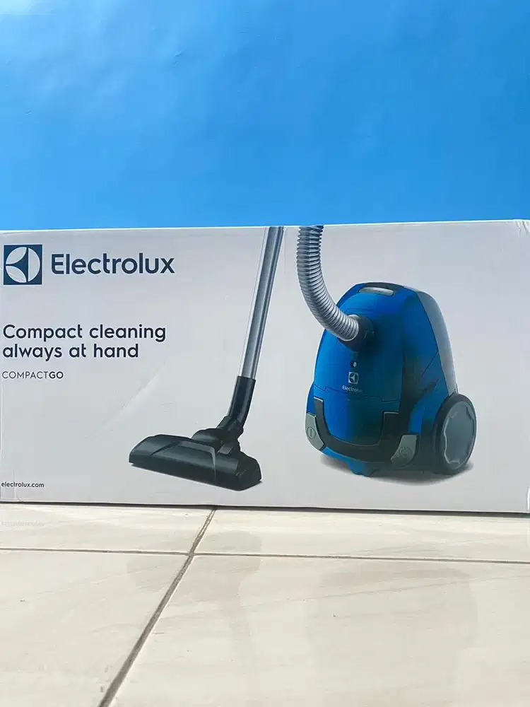 Vacuum Cleaner / Penghisap Debu