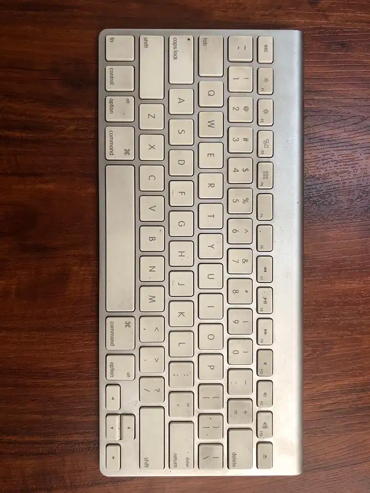 Keyboard Apple Magic bluetooth elegan look Original