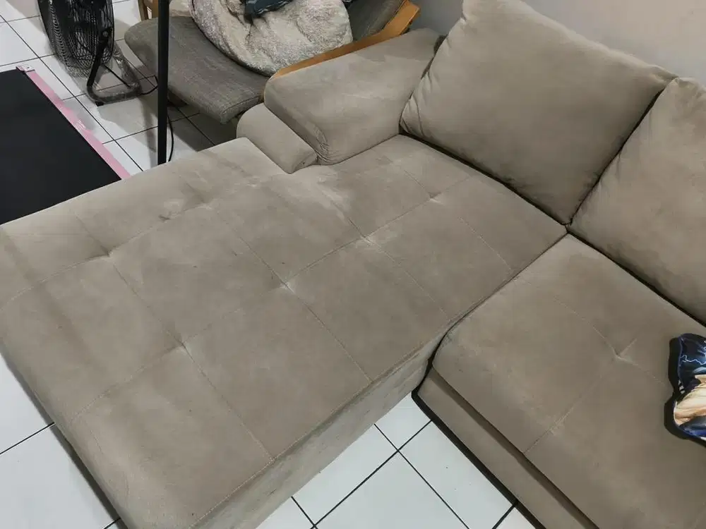 Jual sofa bekas merek vassa informa