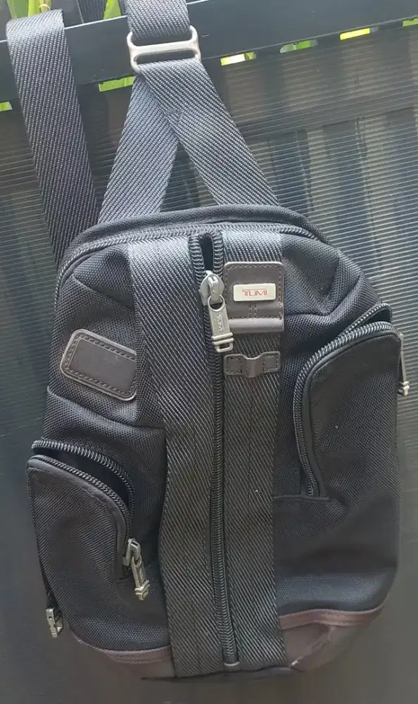 Tas slingbag slempang Tumi Original