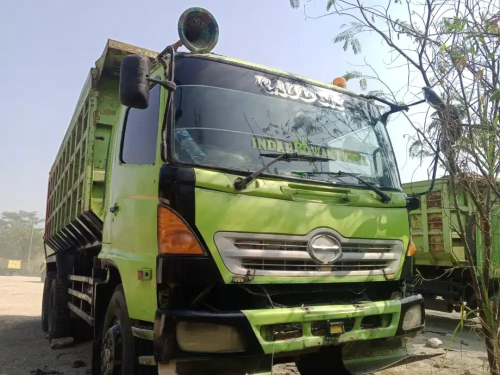 truck HINO Lohan FM260