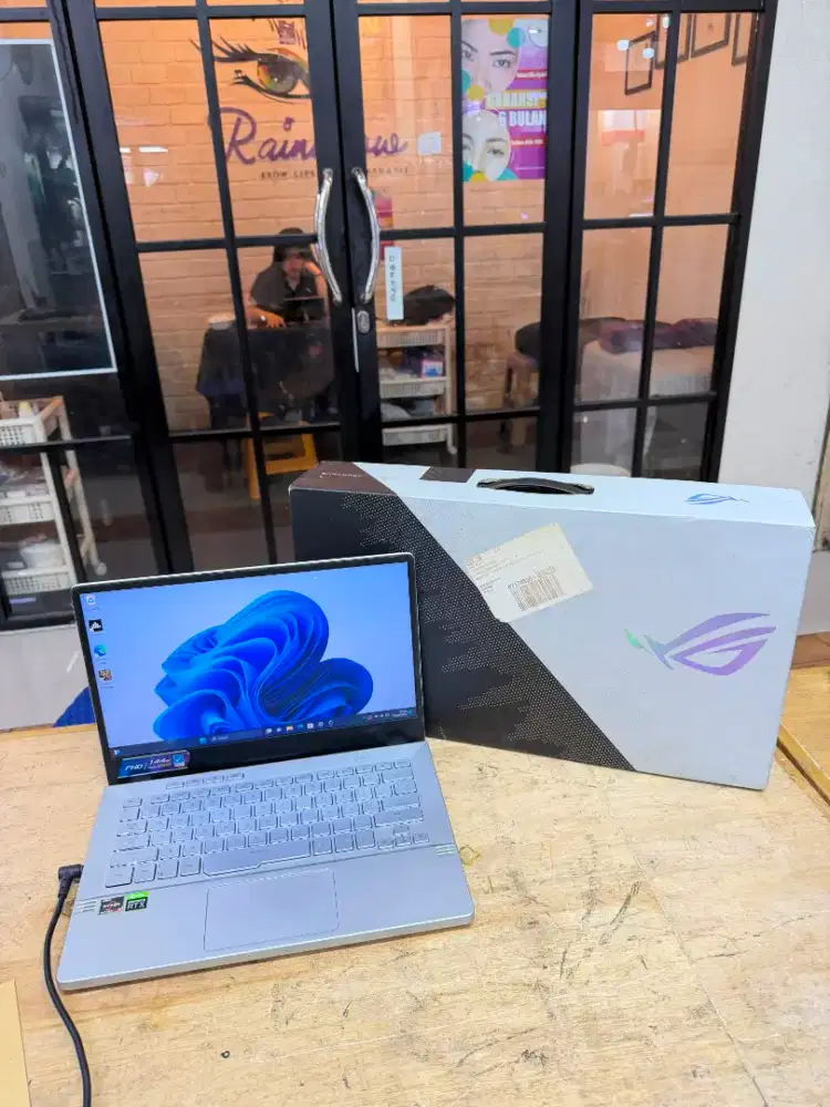 ASUS ROG ZEPHYRUS G14 (GA401Q) VERSI ANIME VISION