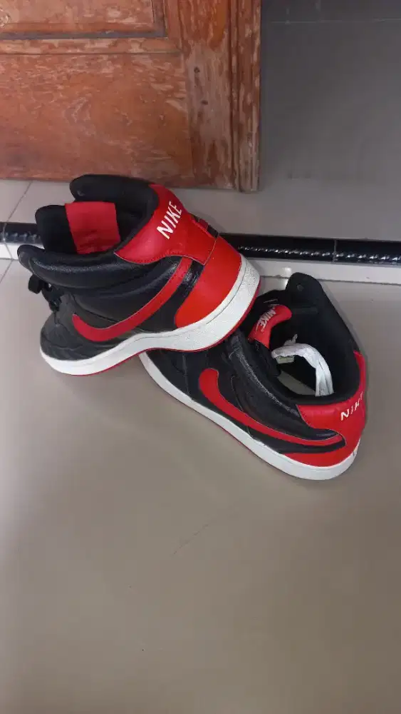SEPATU NIKE HIGHT
