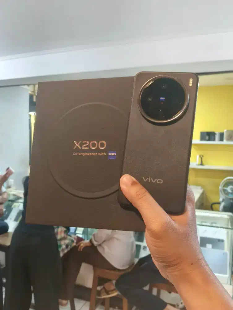 Jual Vivo X200 Second 12/256Gb Mulus Fullset No Kendala